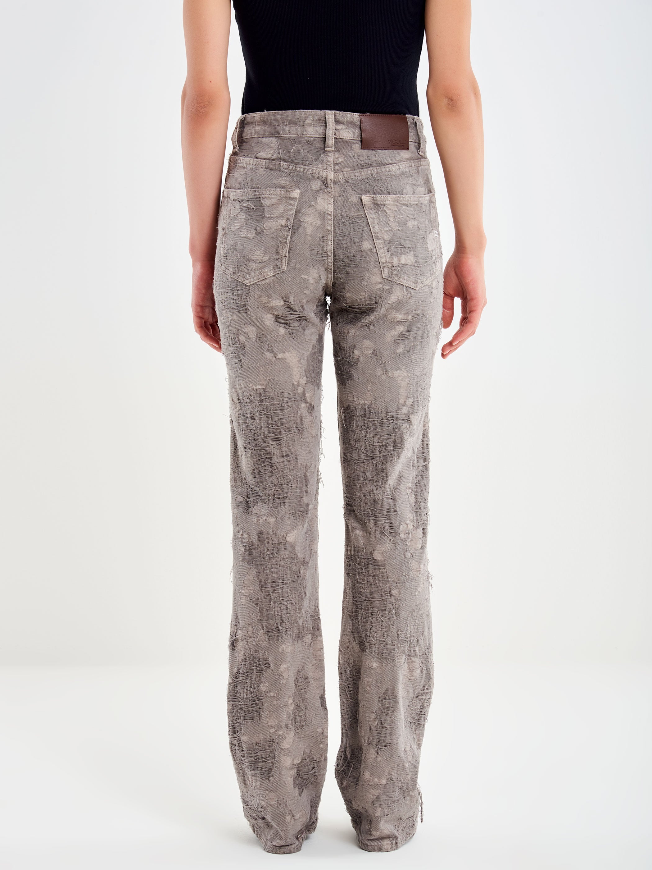 Frayed-Effect Jeans